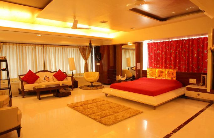 PRIVATE RESIDENCY AT JUHU